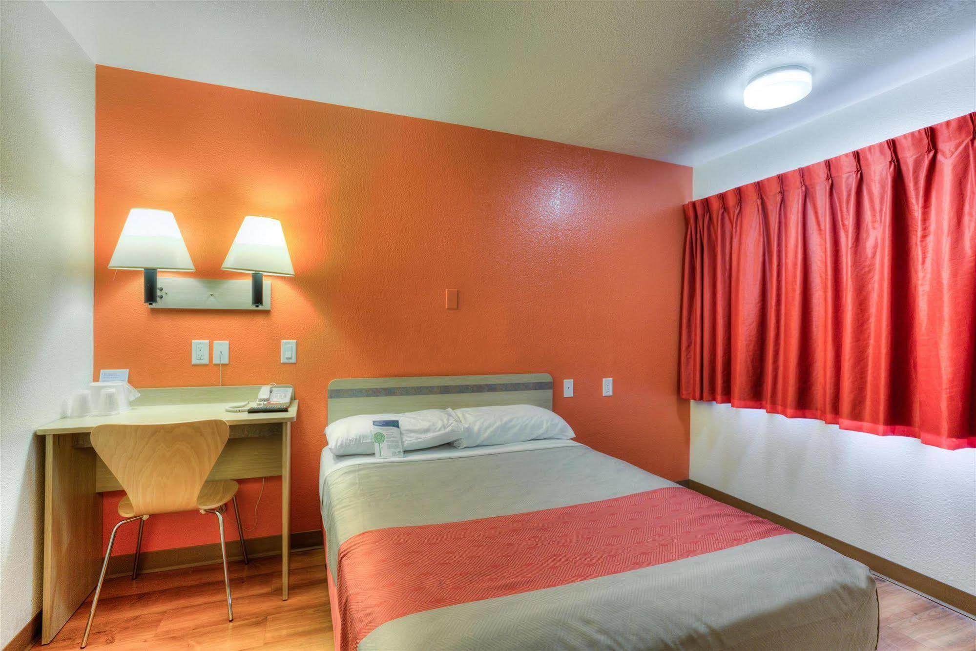 Motel 6-Portland, Or - Tigard West Bagian luar foto