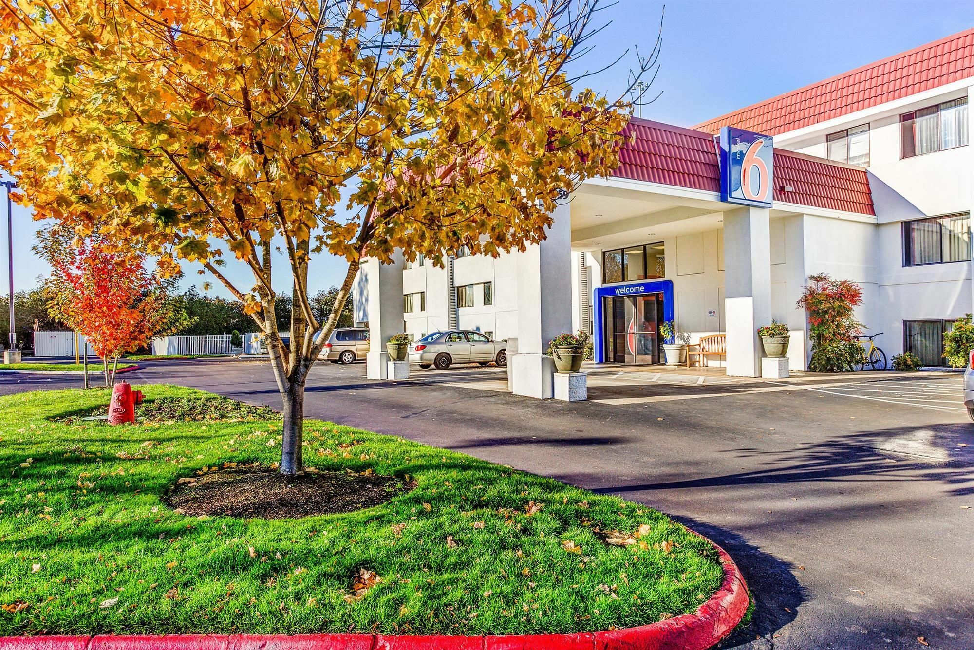 Motel 6-Portland, Or - Tigard West Bagian luar foto