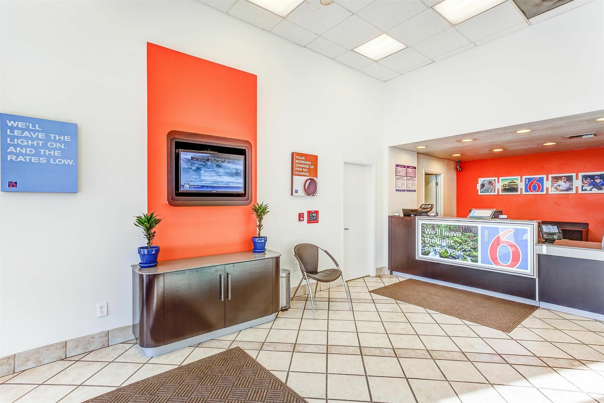 Motel 6-Portland, Or - Tigard West Bagian luar foto